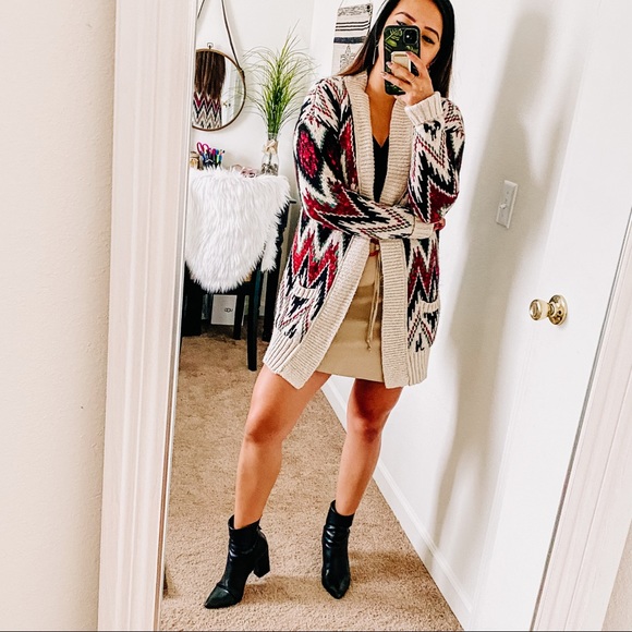 Mossimo Geometric print chunky knit cardigan
